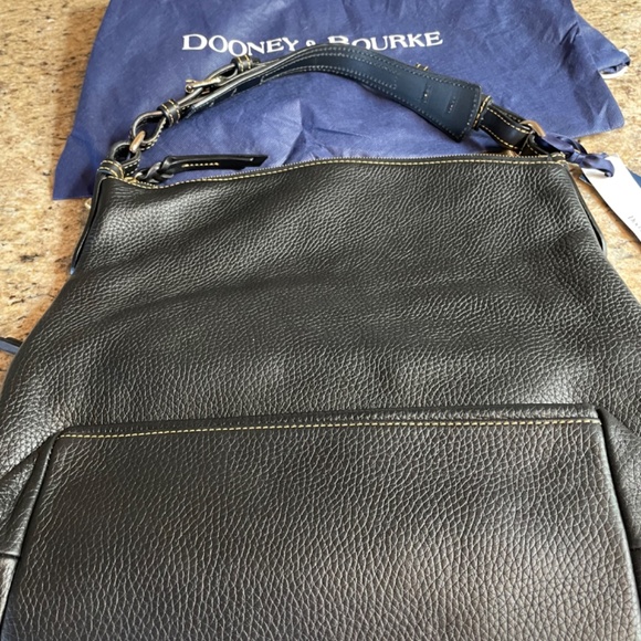 Black Dooney & Bourke Woman’s purse - Picture 2 of 4